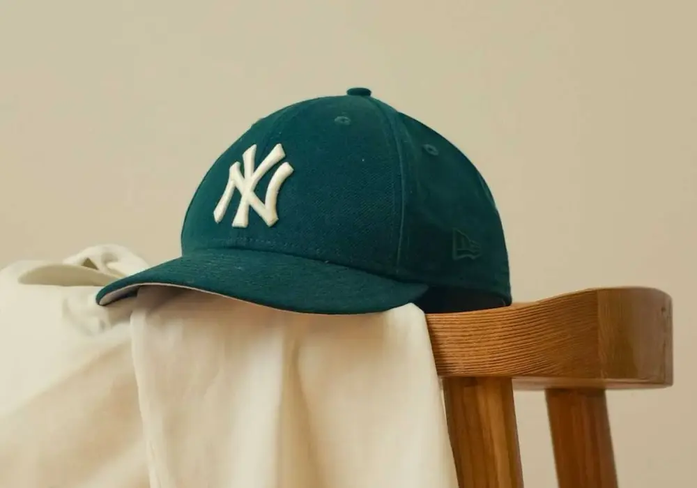 New Era - co to za firma i dlaczego jest tak popularna?