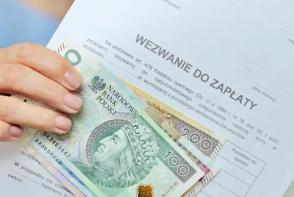 Zarobki komornika - Ile naprawdę zarabia i skąd ten dochód?