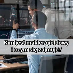 Dwóch mężczyzn analizuje wykresy na monitorach. Jeden z nich, makler giełdowy, wskazuje na dane.