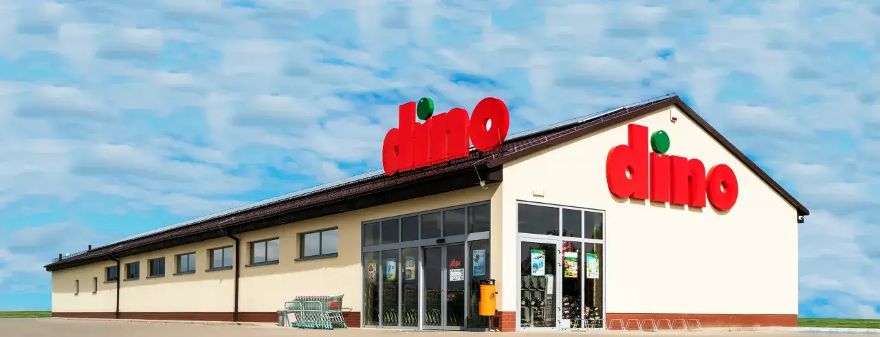 Duży, czerwony napis