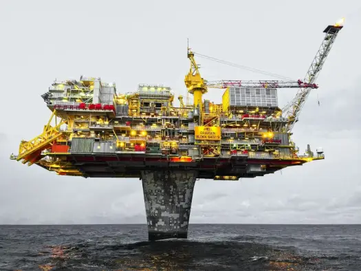 Firmy offshore i platformy wiertnicze - co warto wiedzieć?