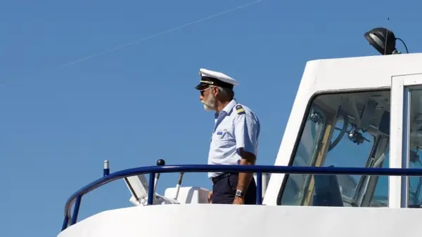 Ile zarabia marynarz? Prawdziwe zarobki na morzu!