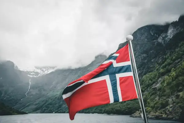 Zarobki w Norwegii - ile zostaje na rękę? Sprawdź stawki i podatki!