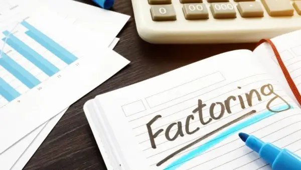 Faktoring - jak zamienić faktury na gotówkę i kiedy się opłaca?