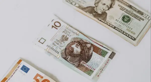 Ile można zarobić w banku? Zaskakujące wynagrodzenia w branży